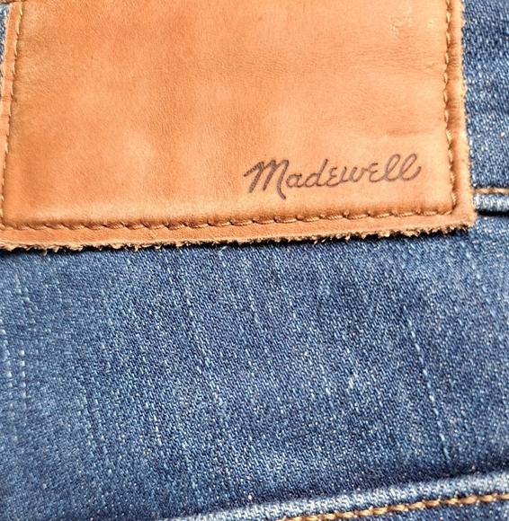 Madewell Button Fly High Rise Distressed Skinny Jean.  Size 26 - Picture 5 of 6
